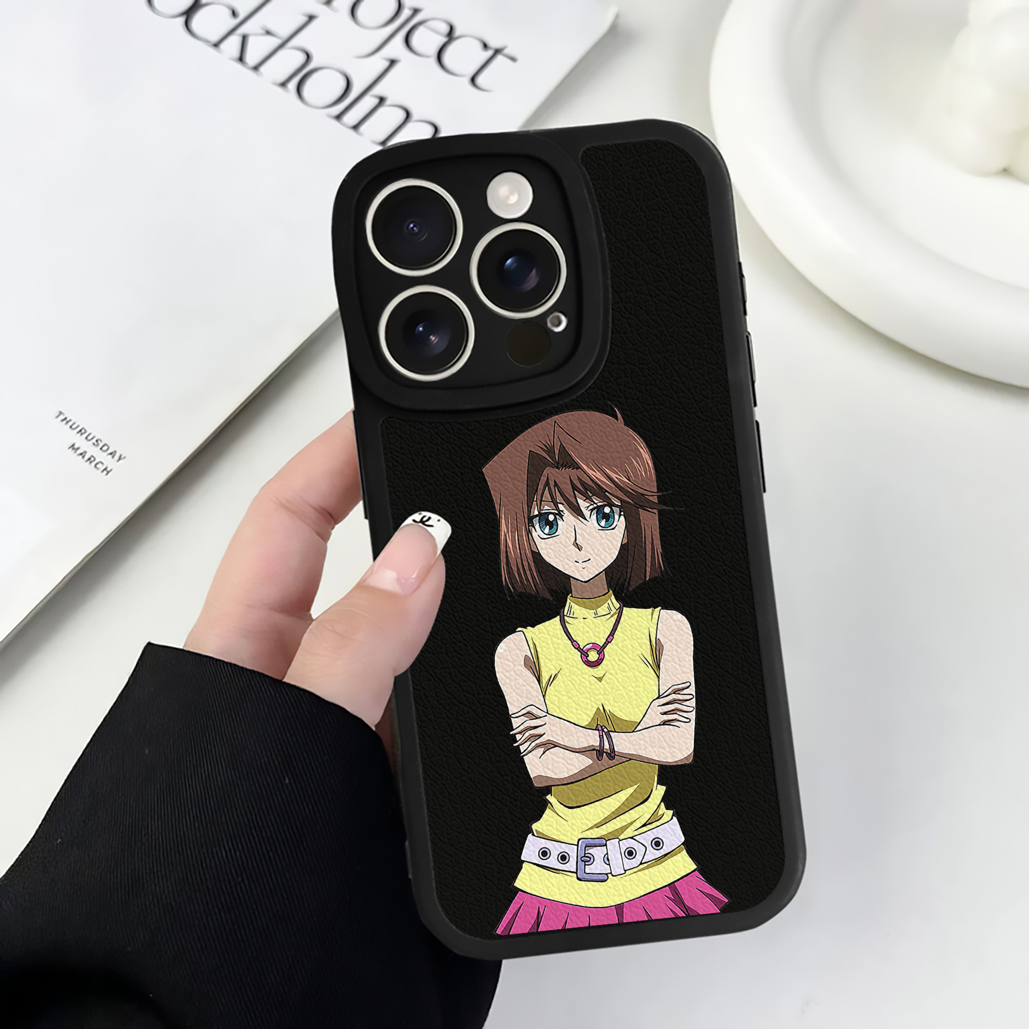 （画像用） 遊☆戯☆王 Yu-Gi-Oh! 【iPhone 16シリーズ対応】シリコンスマホケース（レザー調） 材質：シリコン